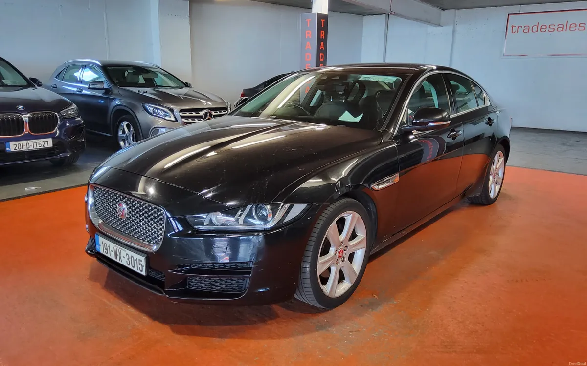 Jaguar XE 2019 - Image 3