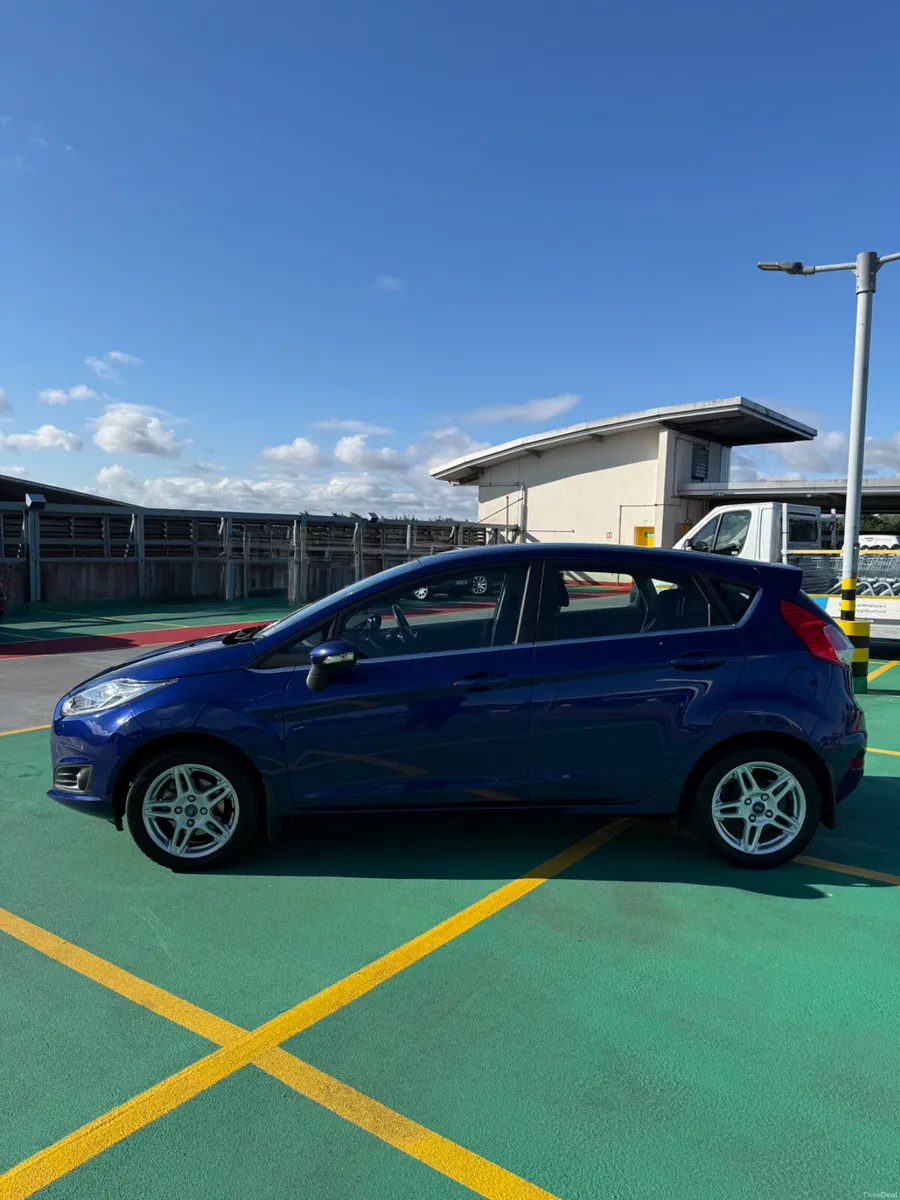 151 Ford Fiesta 1.2 Petrol - PERFECT STARTER - Image 4
