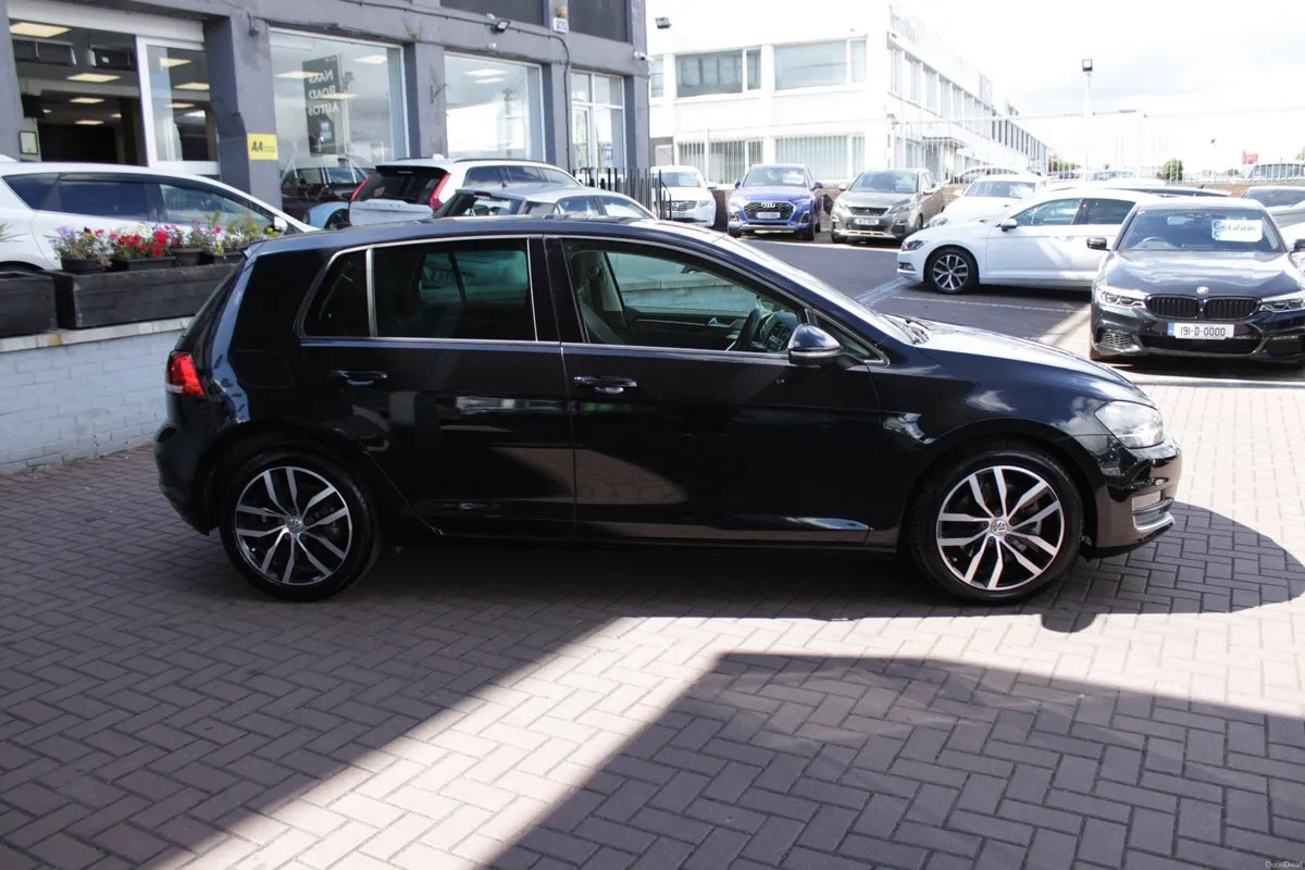 2017 VOLKSWAGEN GOLF 1.4TSI HIGHLINE 5DR AUTO - Image 3