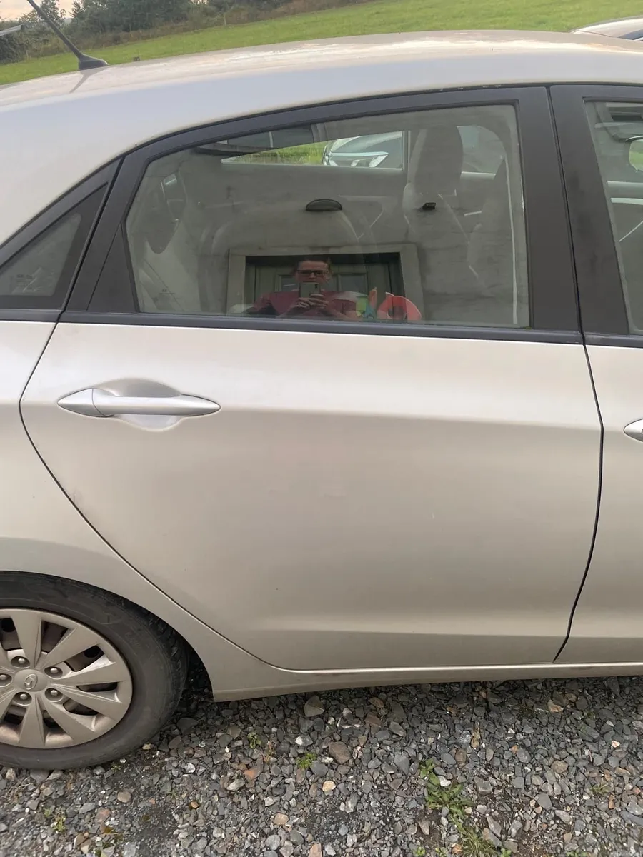 Hyundai i30 2017 - Image 2