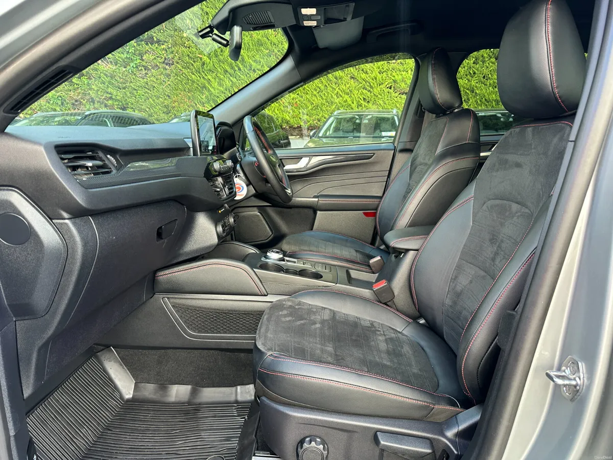 Ford Kuga 2.5 Duratec 225PS PHEV ST-Line X Auto - Image 5