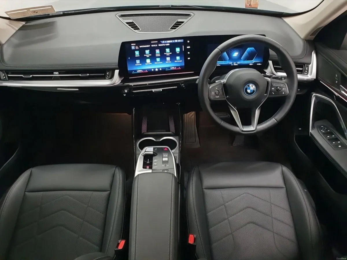 BMW iX1 iX1 eDrive20 xLine - Image 4