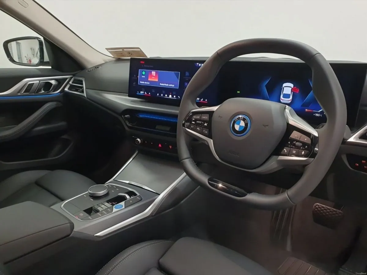 BMW i4 eDrive35 Sport - Image 6