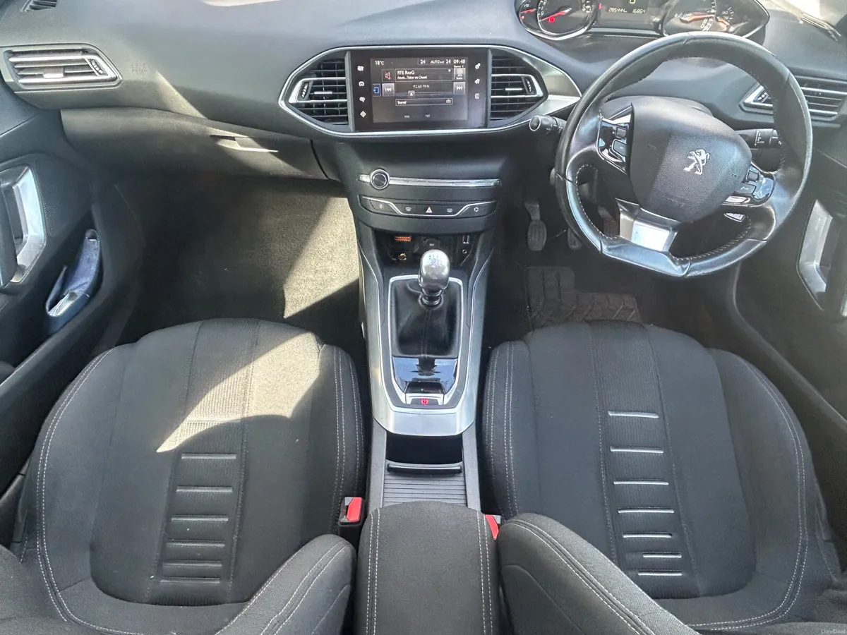 Peugeot 308 2015 - Image 5