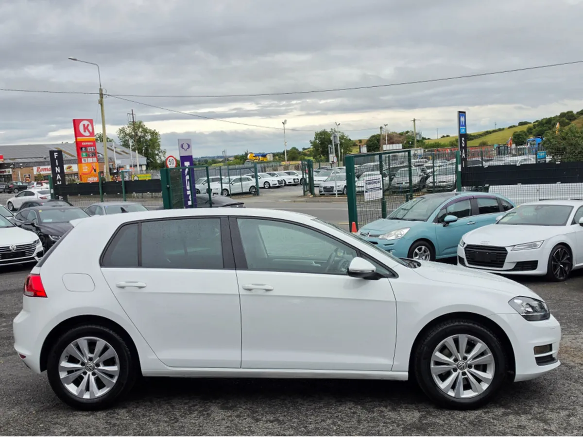 Volkswagen Golf 1.2 TSI AUTOMATIC - CARPLAY - ANDR - Image 4