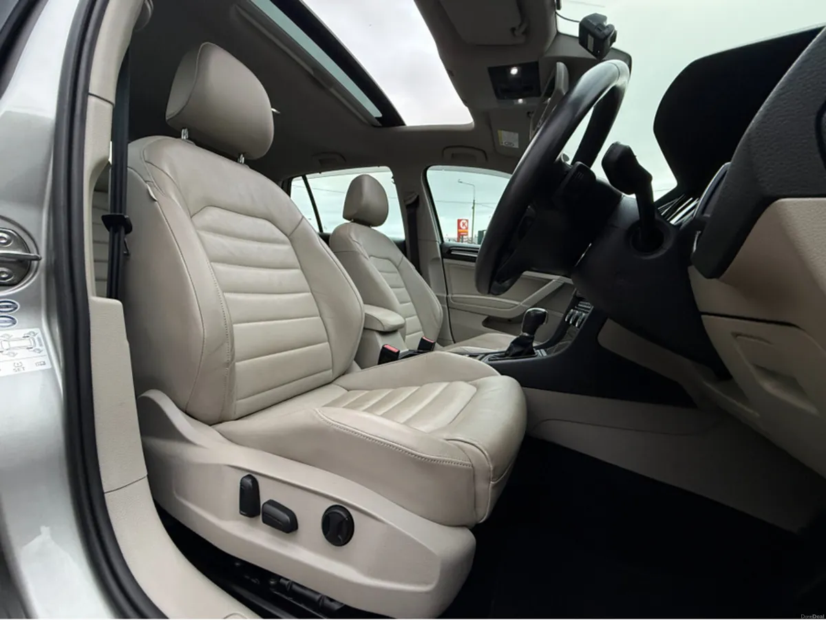 Volkswagen Golf SUNROOF PANROOF 1.4 FULL CREAM LEA - Image 3