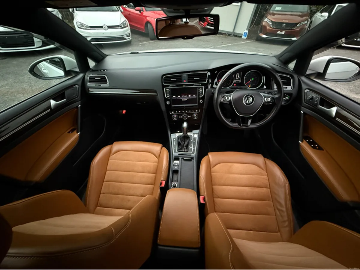 Volkswagen Golf ( 152 REG ) SPECIAL TAN LEATHER MI - Image 2