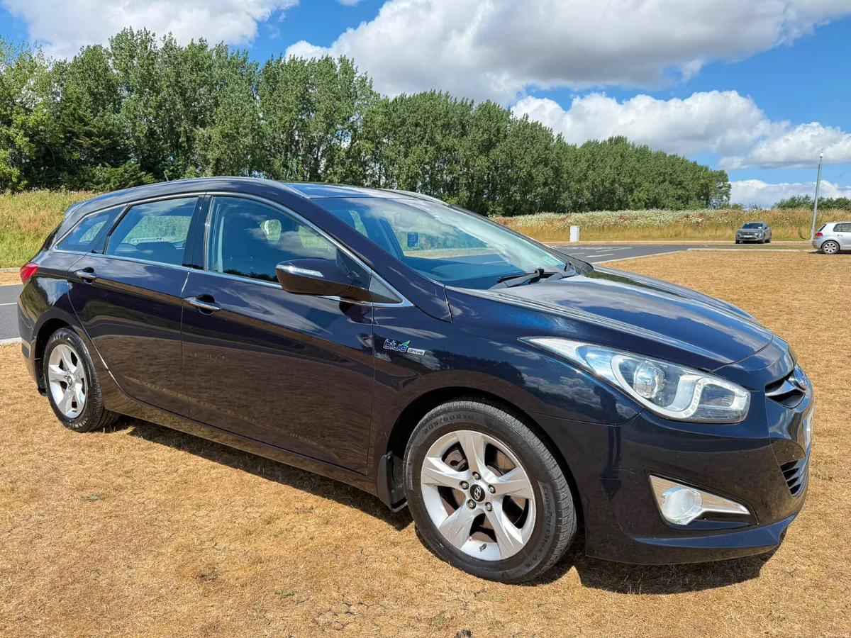 1.7 DIESEL EXEC MODEL - Image 1