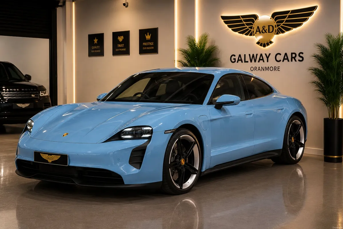 🇮🇪232SUPER CAR TAYCAN 440kw FROZEN BLUE93KWH GTS - Image 1