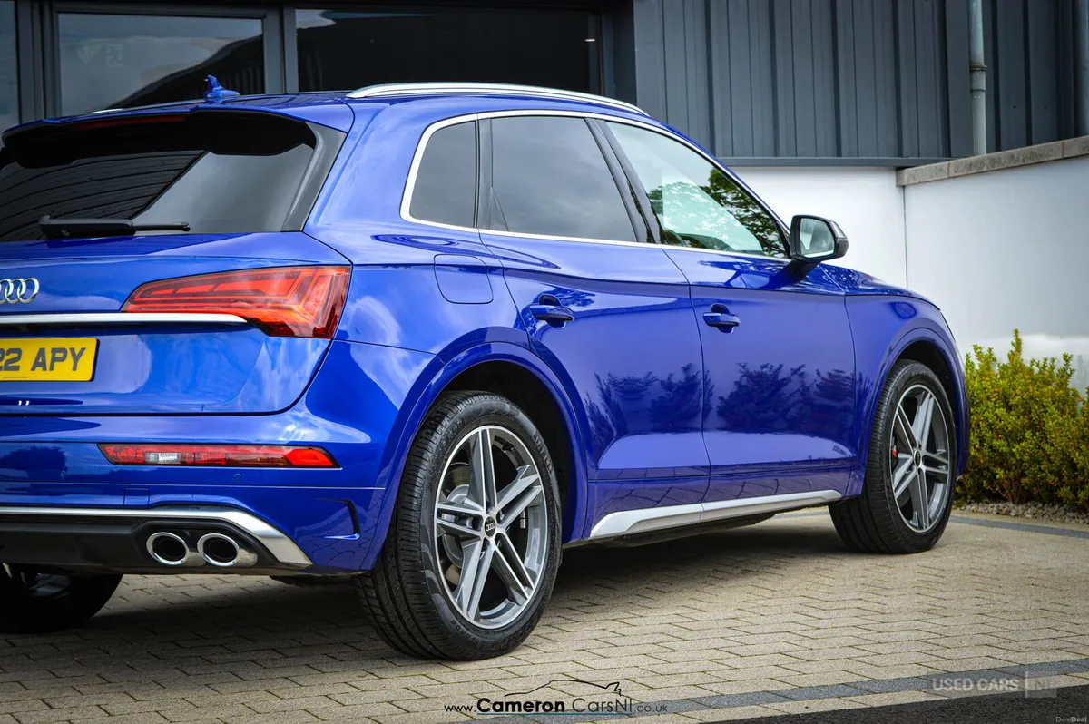Audi Q5 DIESEL ESTATE - Image 4