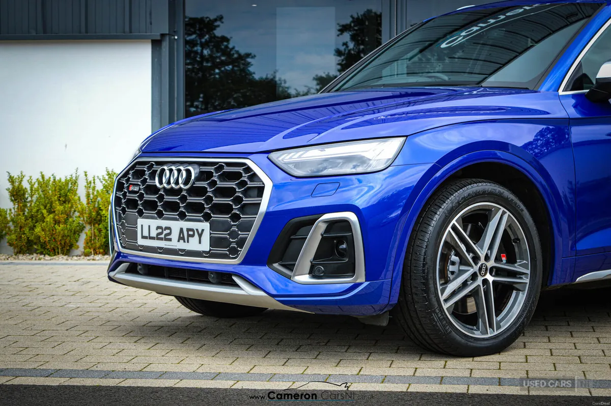 Audi Q5 DIESEL ESTATE - Image 3