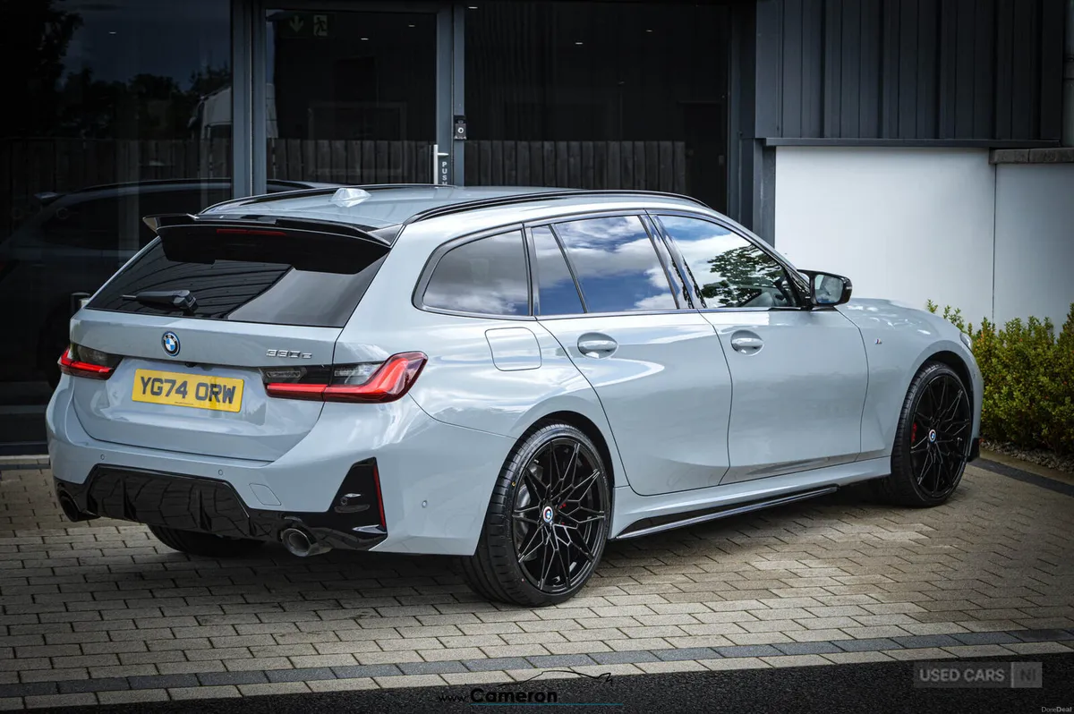 BMW 3-Series TOURING - Image 2