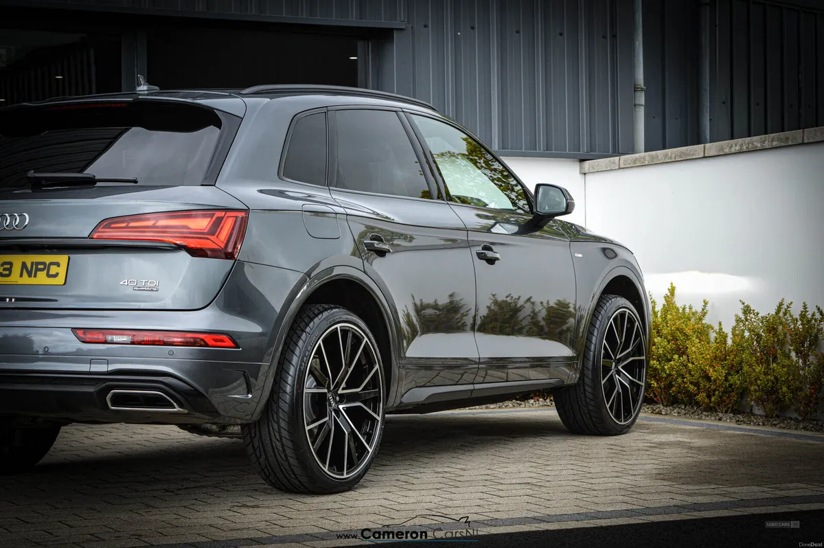 Audi Q5 DIESEL ESTATE - Image 4
