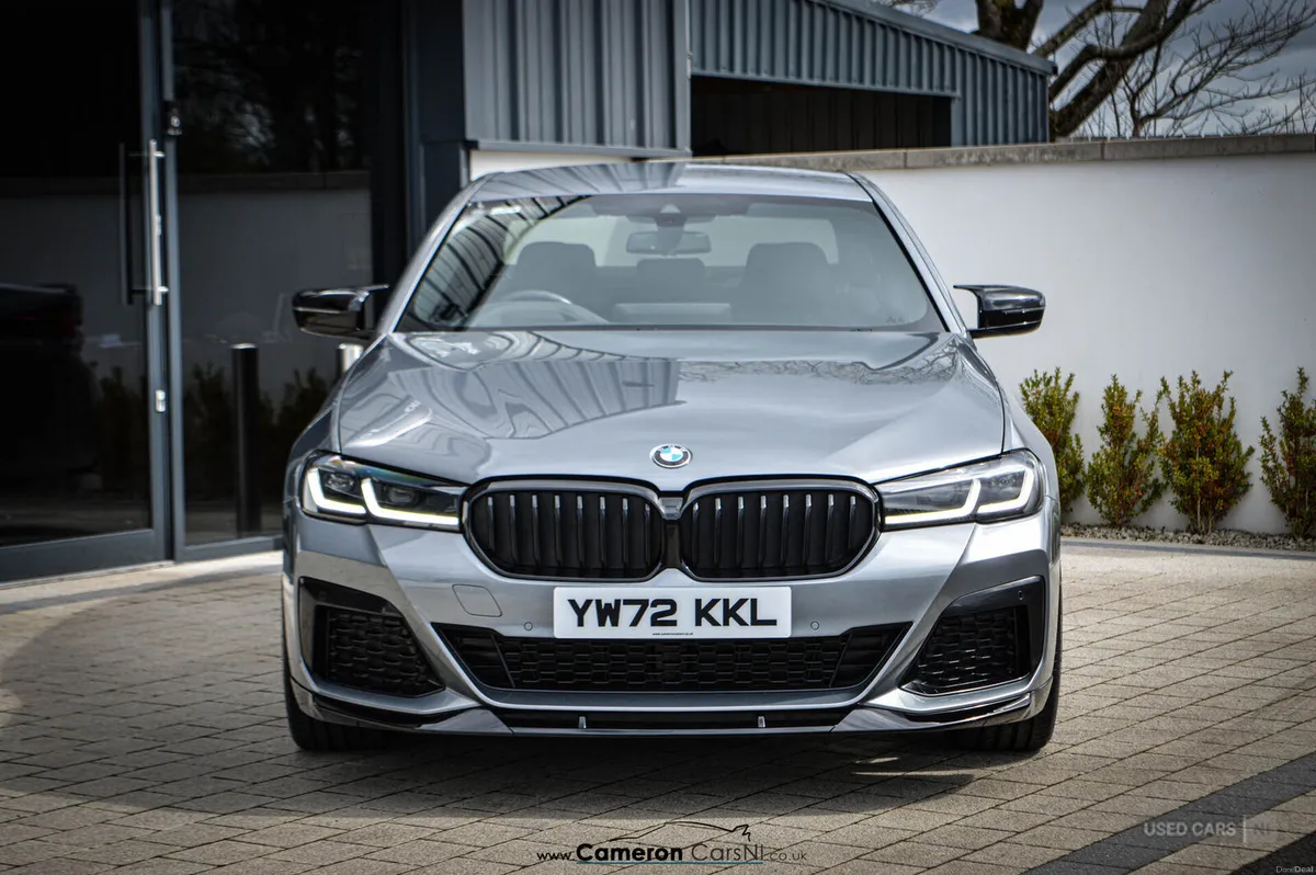 BMW 5-Series DIESEL SALOON - Image 5