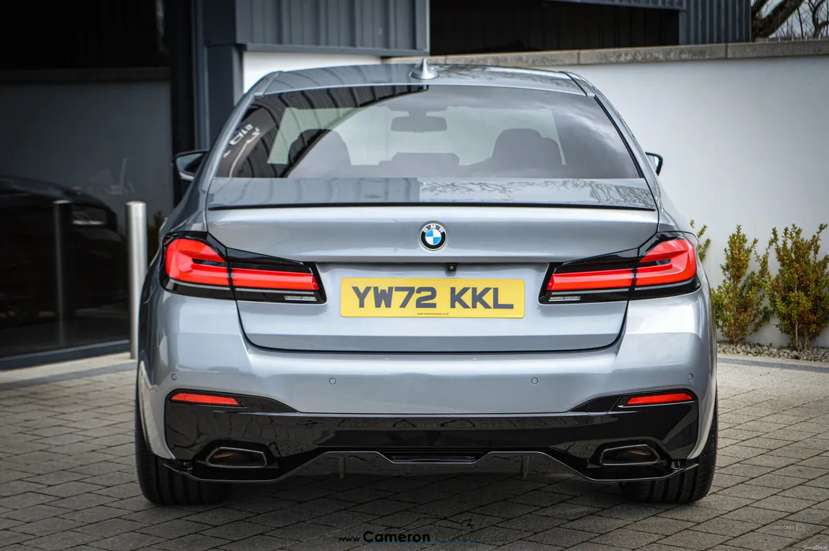 BMW 5-Series DIESEL SALOON - Image 6
