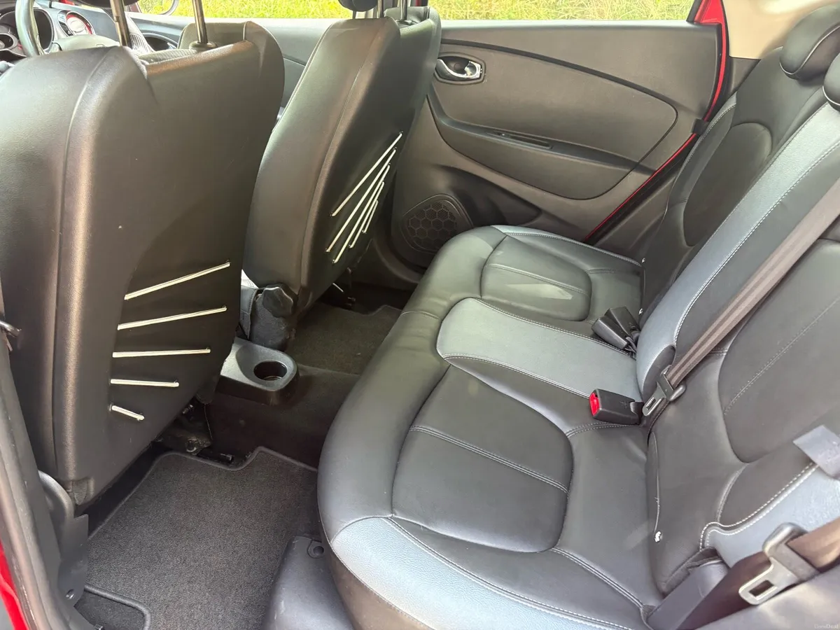 AUTOMATIC 2017 RENAULT CAPTUR 1.5 diesel - Image 6