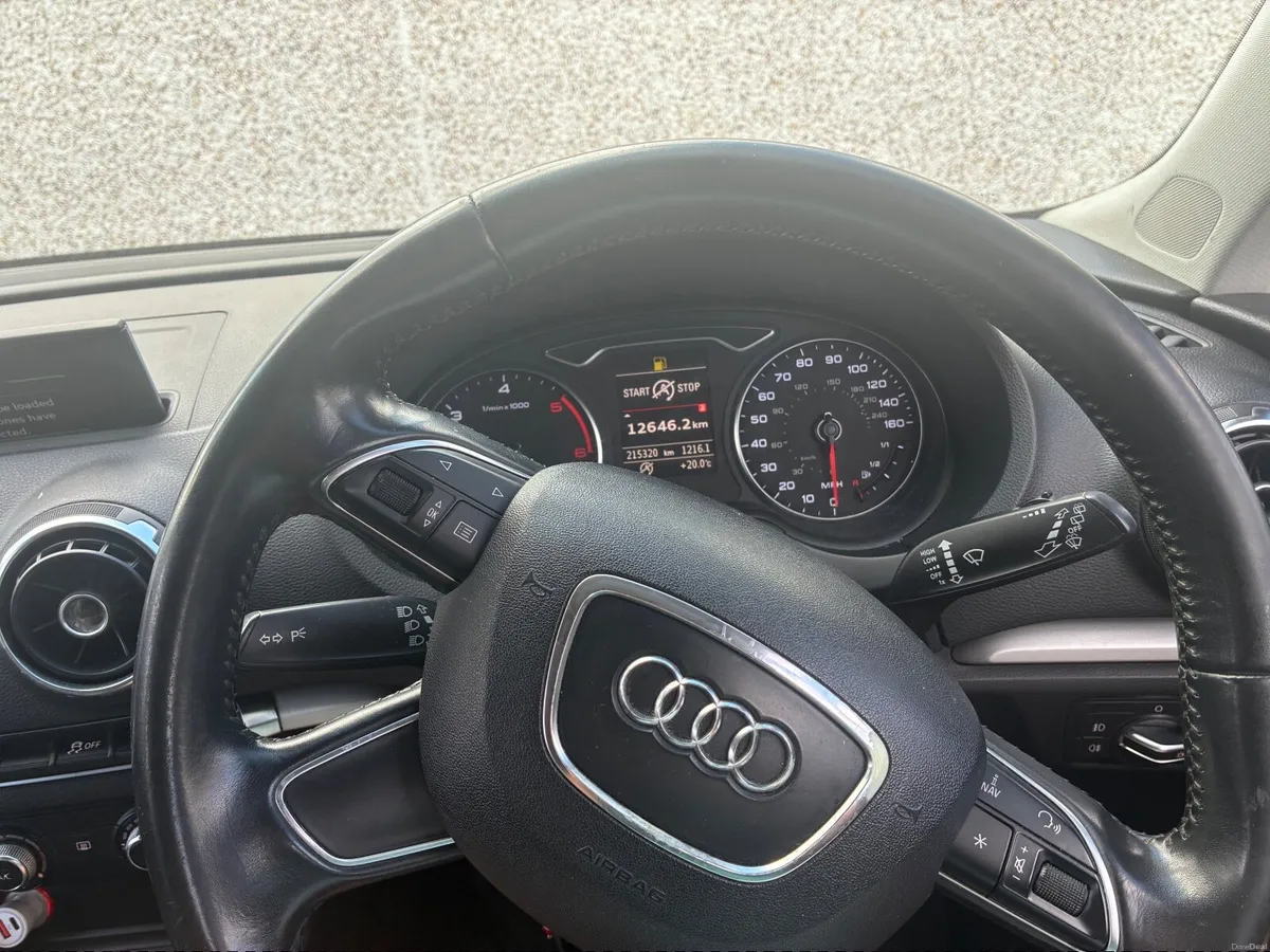 Audi A3 2015 - Image 2