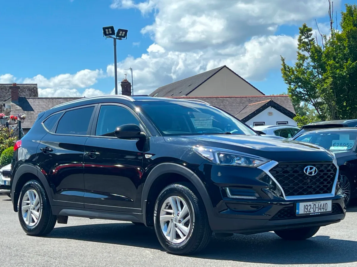 Hyundai Tucson 1.6D COMFORT *LOW KMS / IRISH CAR* - Image 3