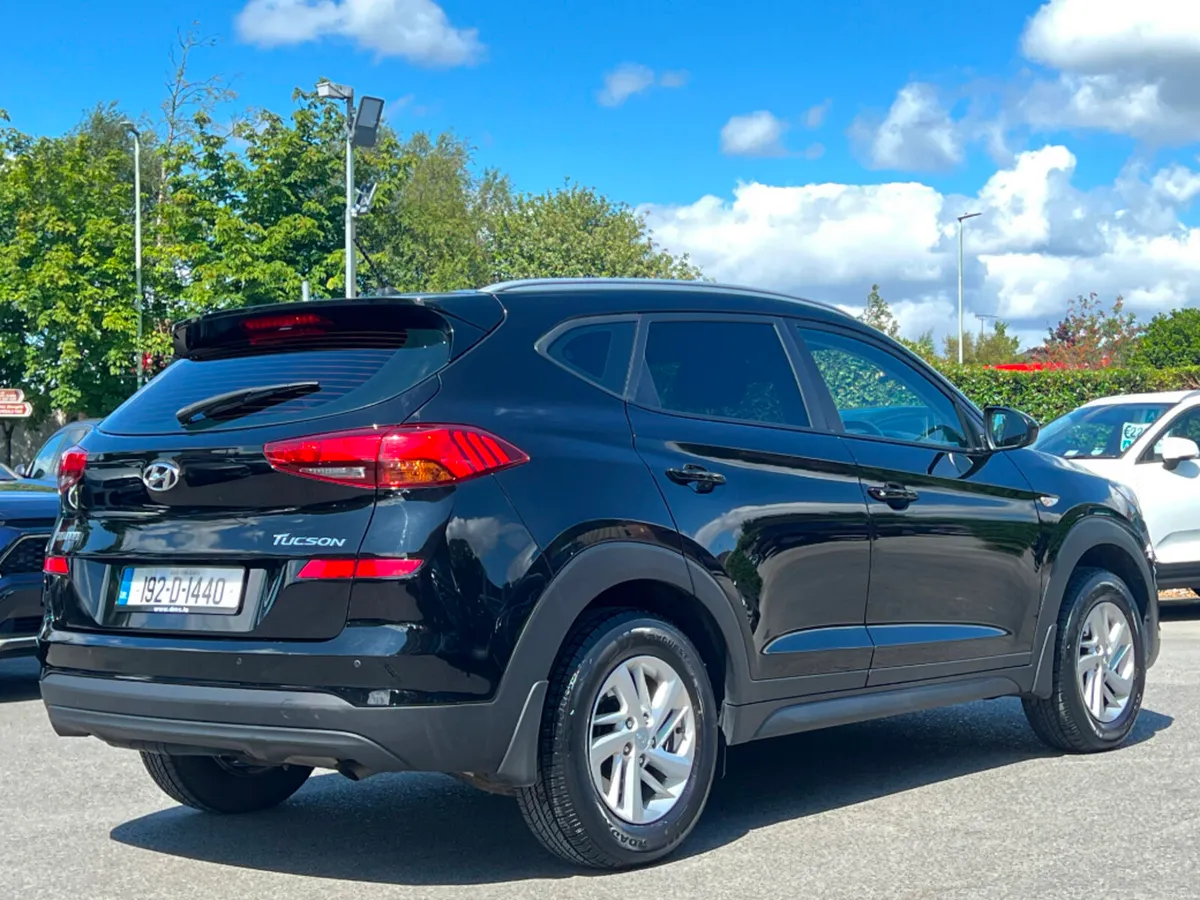 Hyundai Tucson 1.6D COMFORT *LOW KMS / IRISH CAR* - Image 5