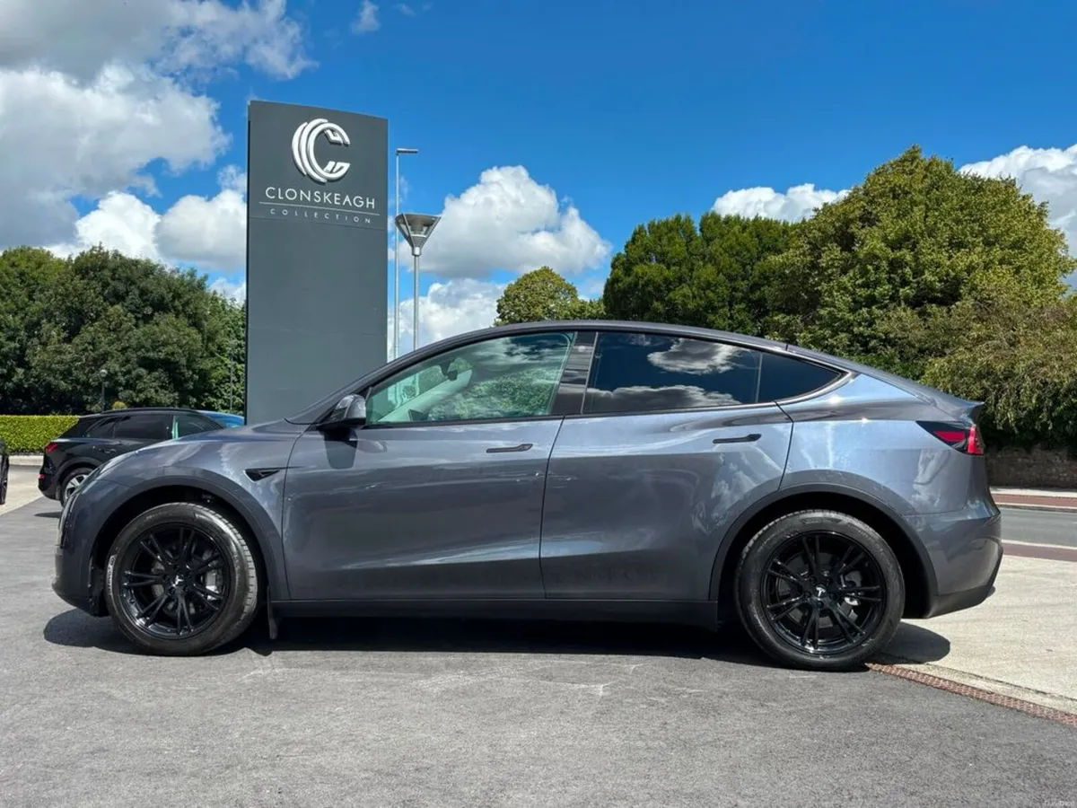 Tesla Model Y Long Range AWD Bzb3s5t3 5DR AU - Image 4