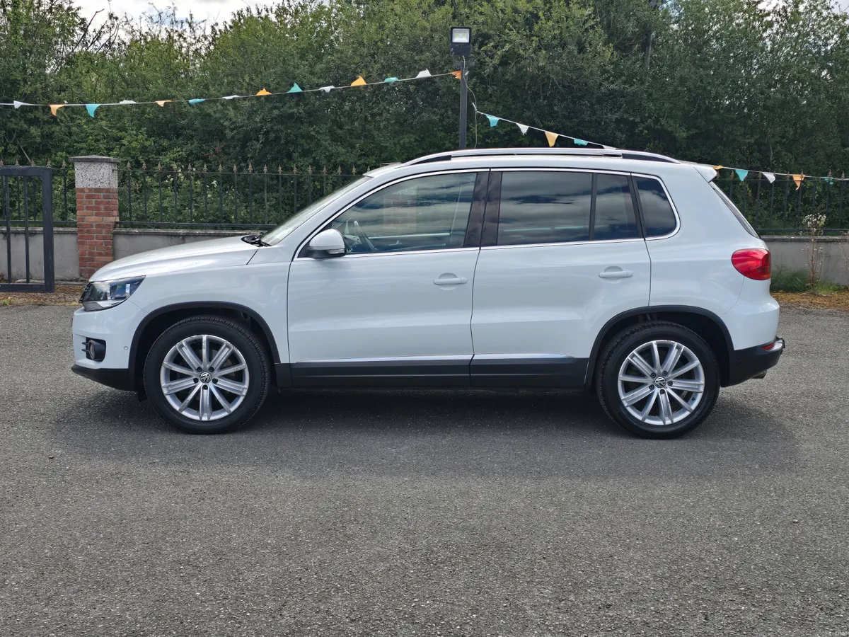 VW Tiguan SPORT Arctic White - Image 6