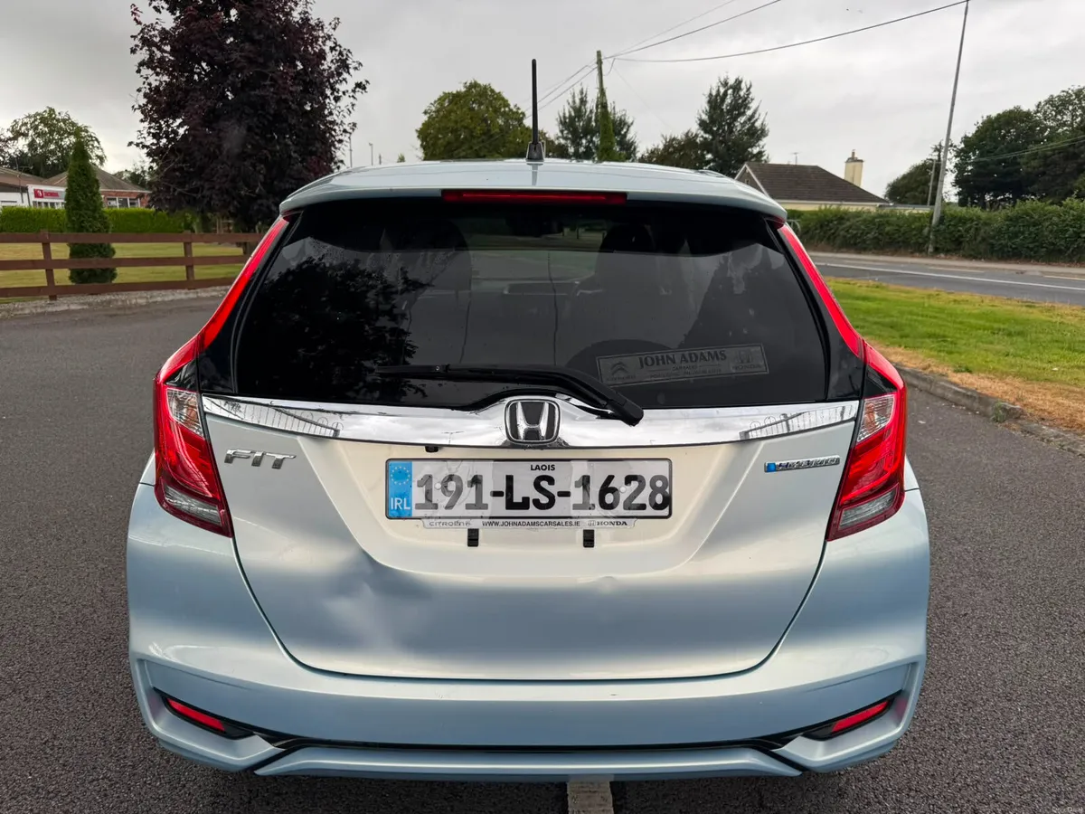 Honda Fit Hybrid 2019 - Image 4
