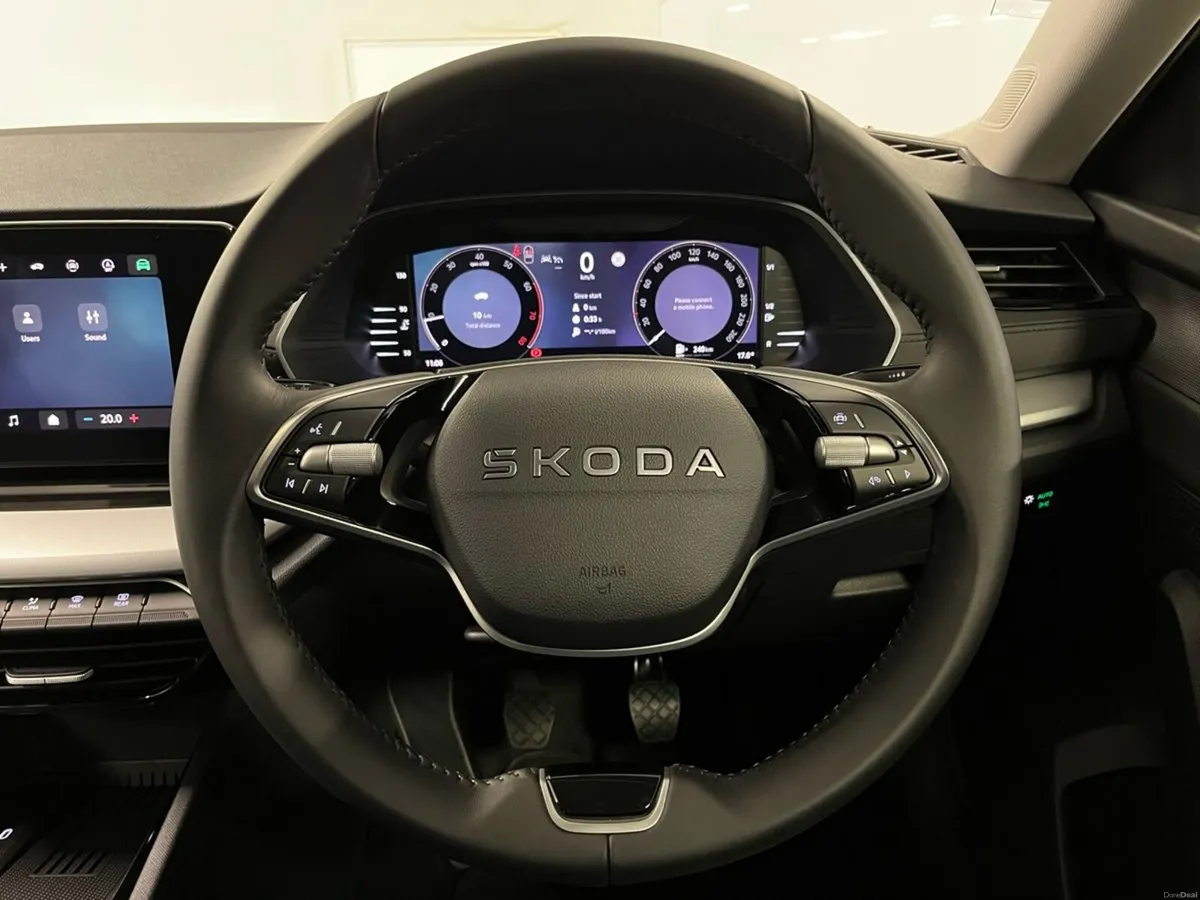 Skoda Octavia Selection 1.5TSI 115BHP - Reversing - Image 6