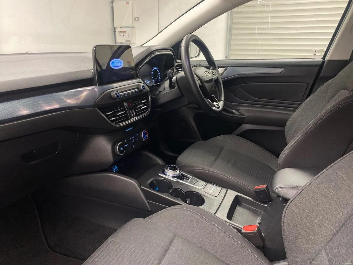 Ford Focus 1.0L EcoBoost 125PS Active Auto - Image 2