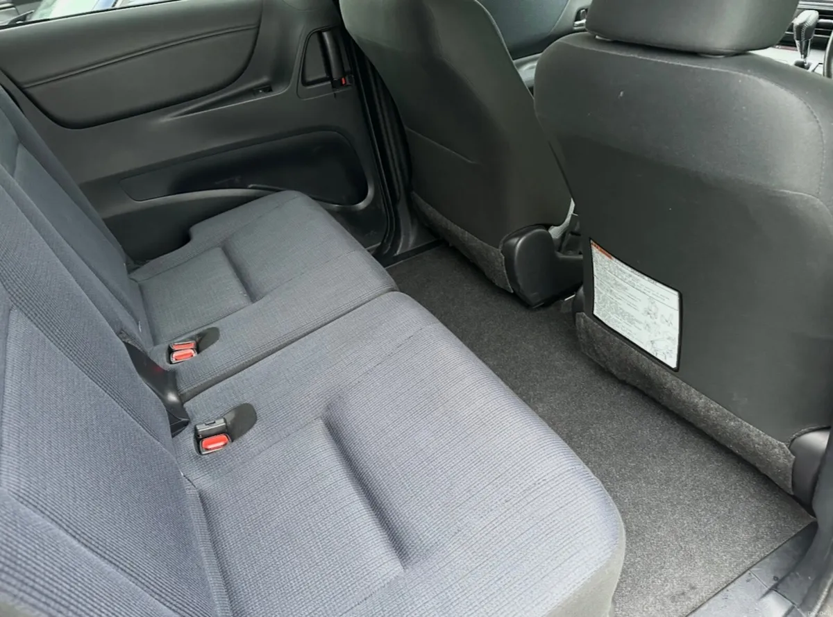 7 seater Automatic Toyota Sienta  hybrid - Image 6