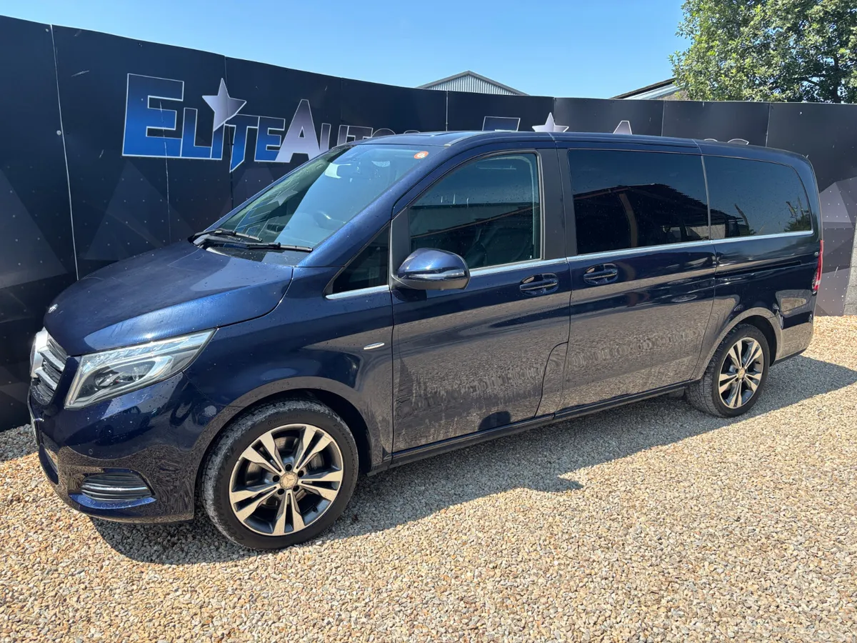 Mercedes-Benz V220 Avantgarde Automatic 2017 - Image 2