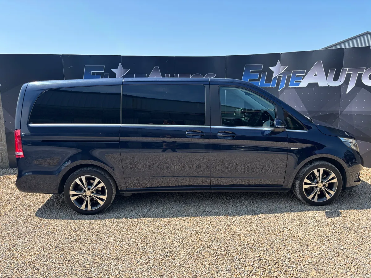 Mercedes-Benz V220 Avantgarde Automatic 2017 - Image 6