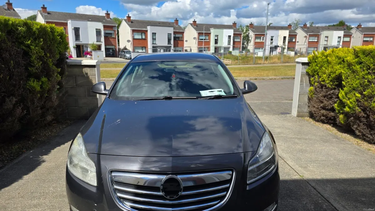 Vauxhall Insignia 2010 - Image 1