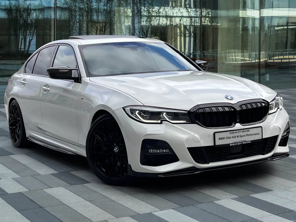 BMW 330e G20 M Sport iPerformance *Sunroof* - Image 1