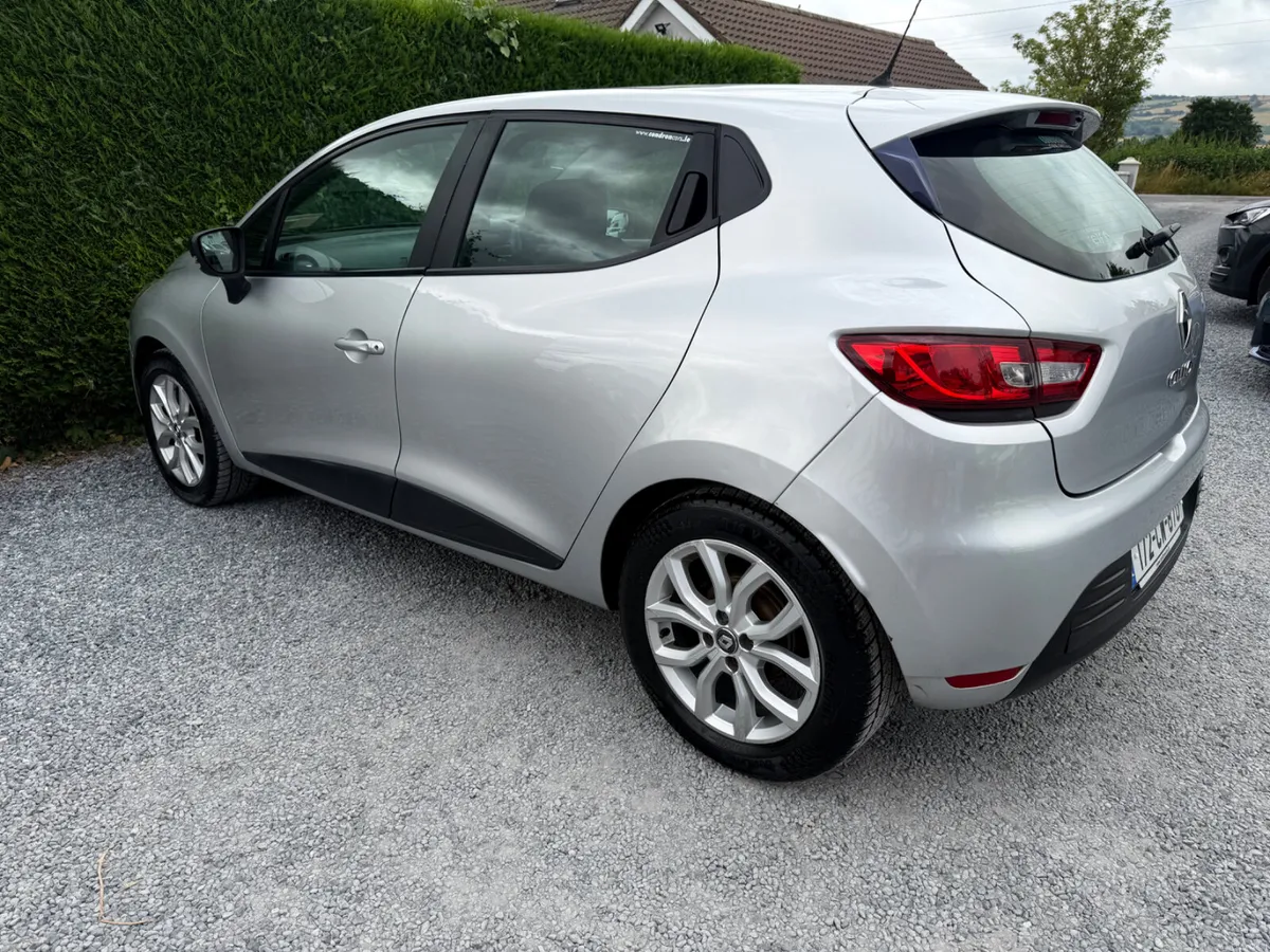 2017 RENAULT CLIO 1.5 DCI 90BHP DYNAMIQUE - Image 4