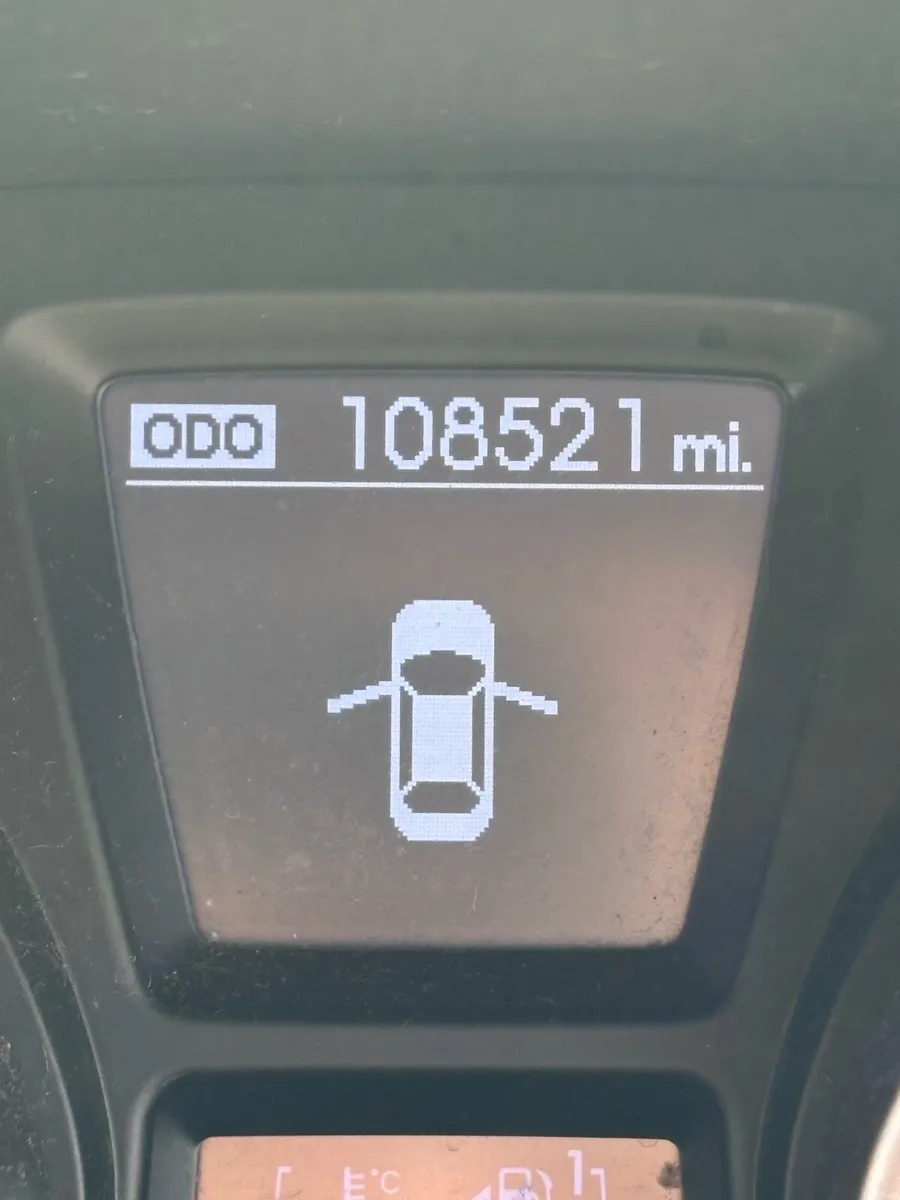 Hyundai i30 - Image 6