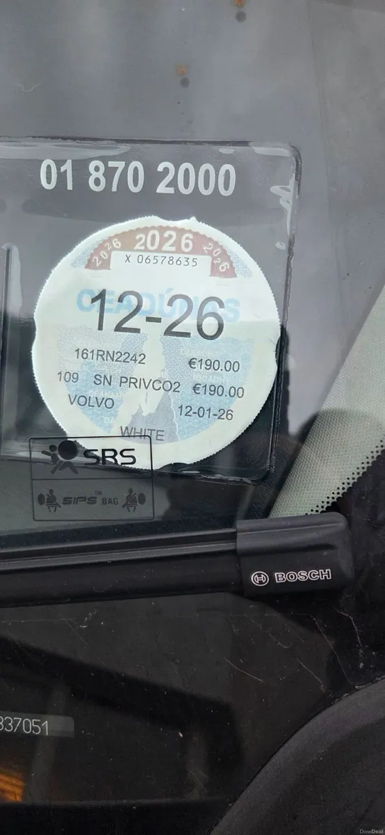 Volvo V40 2016 - Image 2