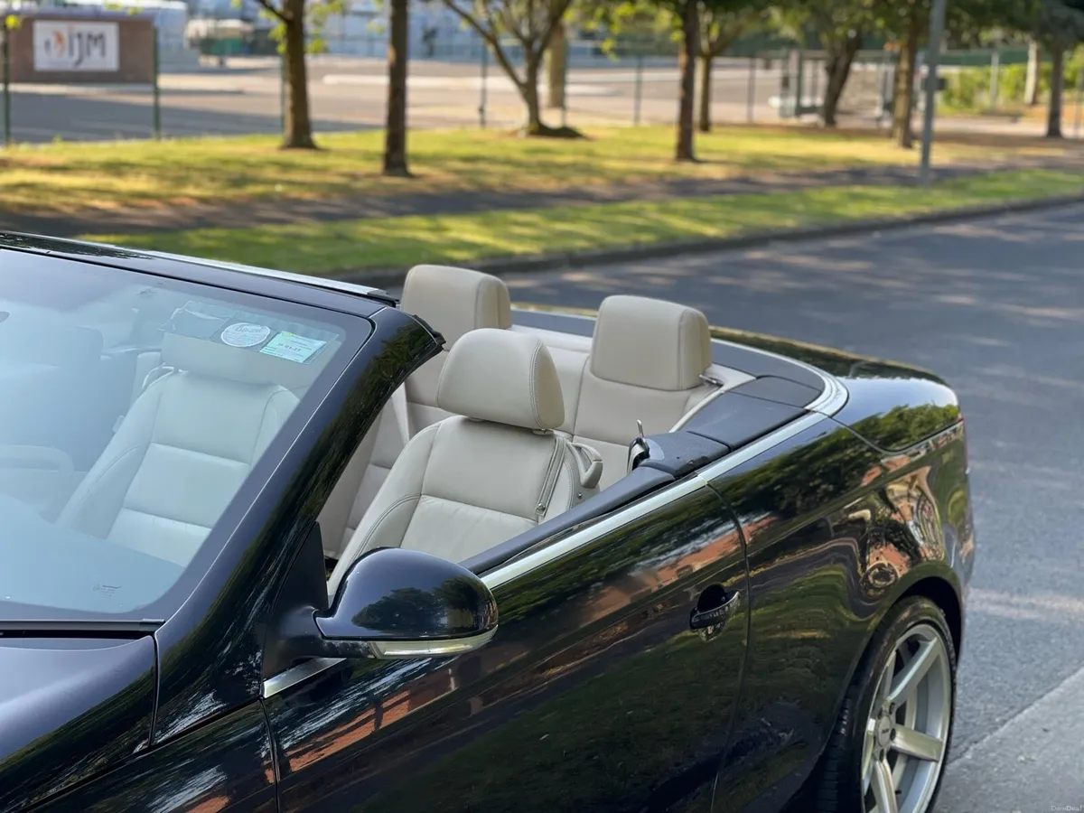 Volkswagen EOS cabriolet 1.4 petrol nct and taxed - Image 4