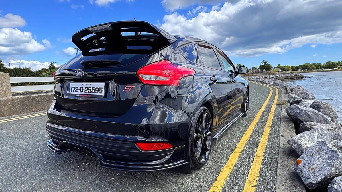 Ford Focus ST-3 Petrol - Image 4