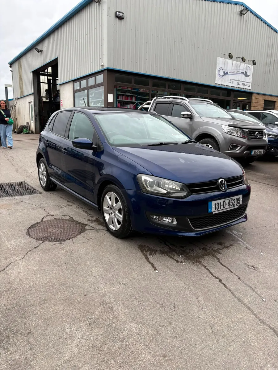 Volkswagen Polo 2013 automatic. - Image 1