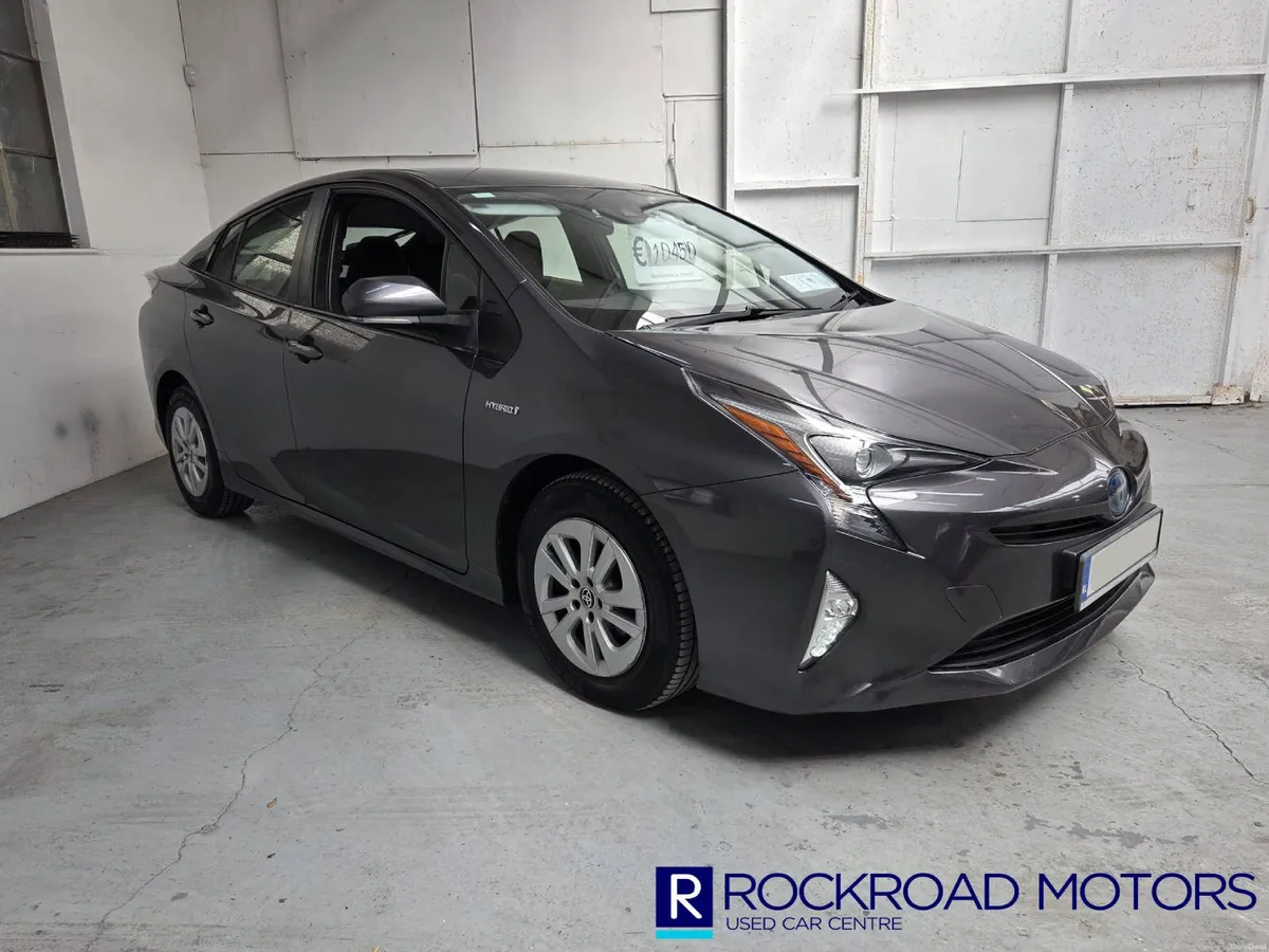Toyota Prius Hybrid,  2016 - Image 1