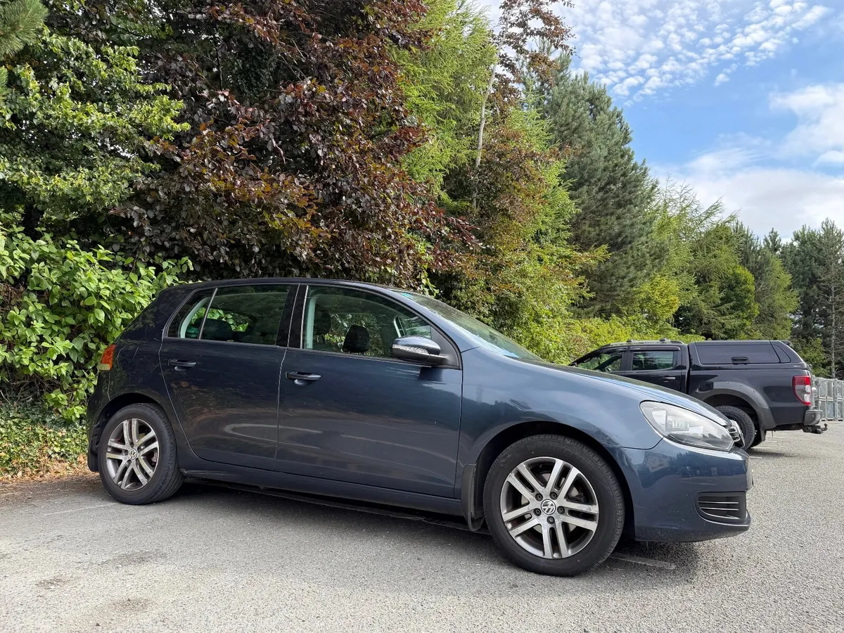 Volkswagen Golf 2010 - Image 4