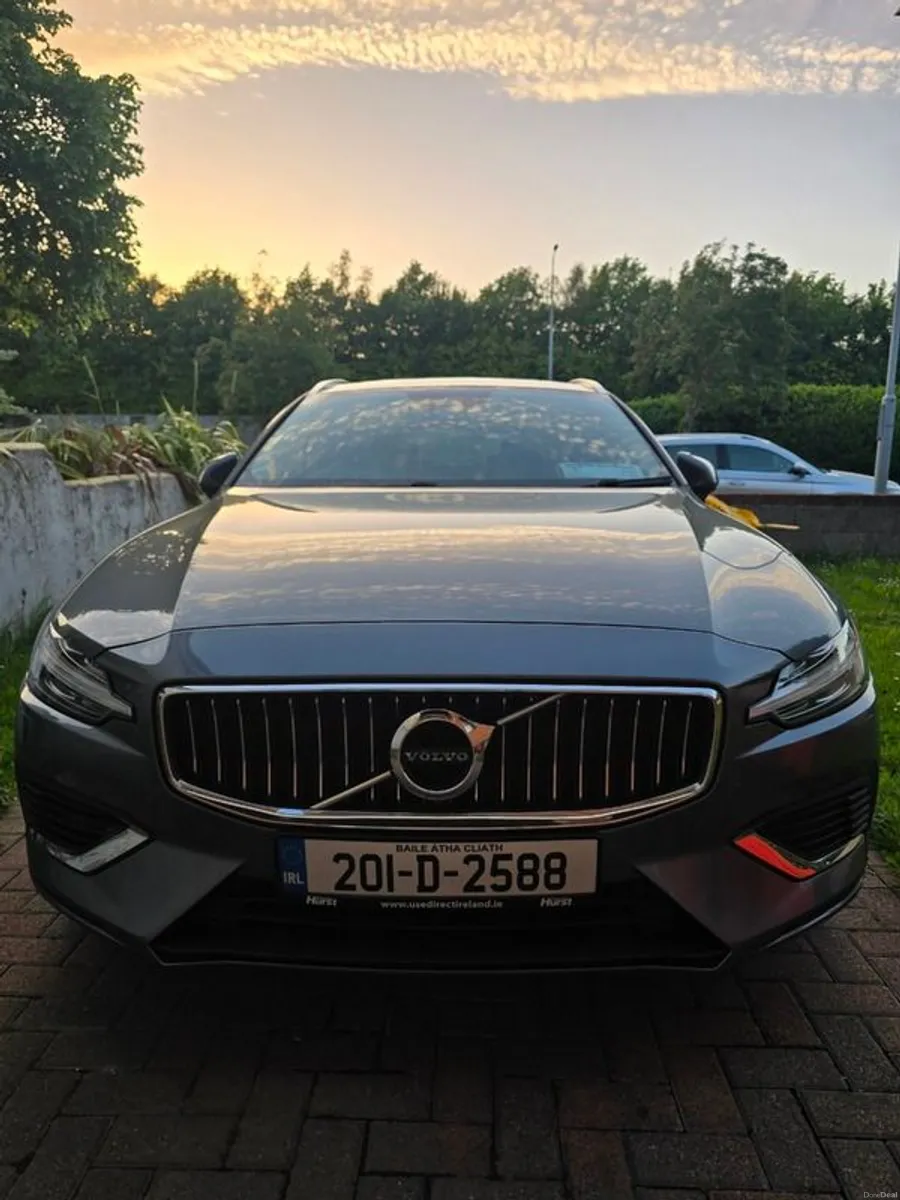 2020 Volvo V60 - Image 2