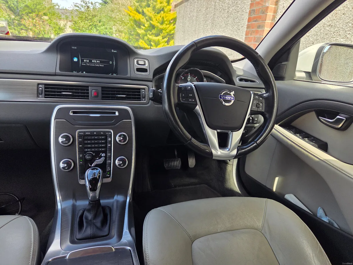 Volvo XC70 D5 SE Lux ,Auto, Rare car - Image 6