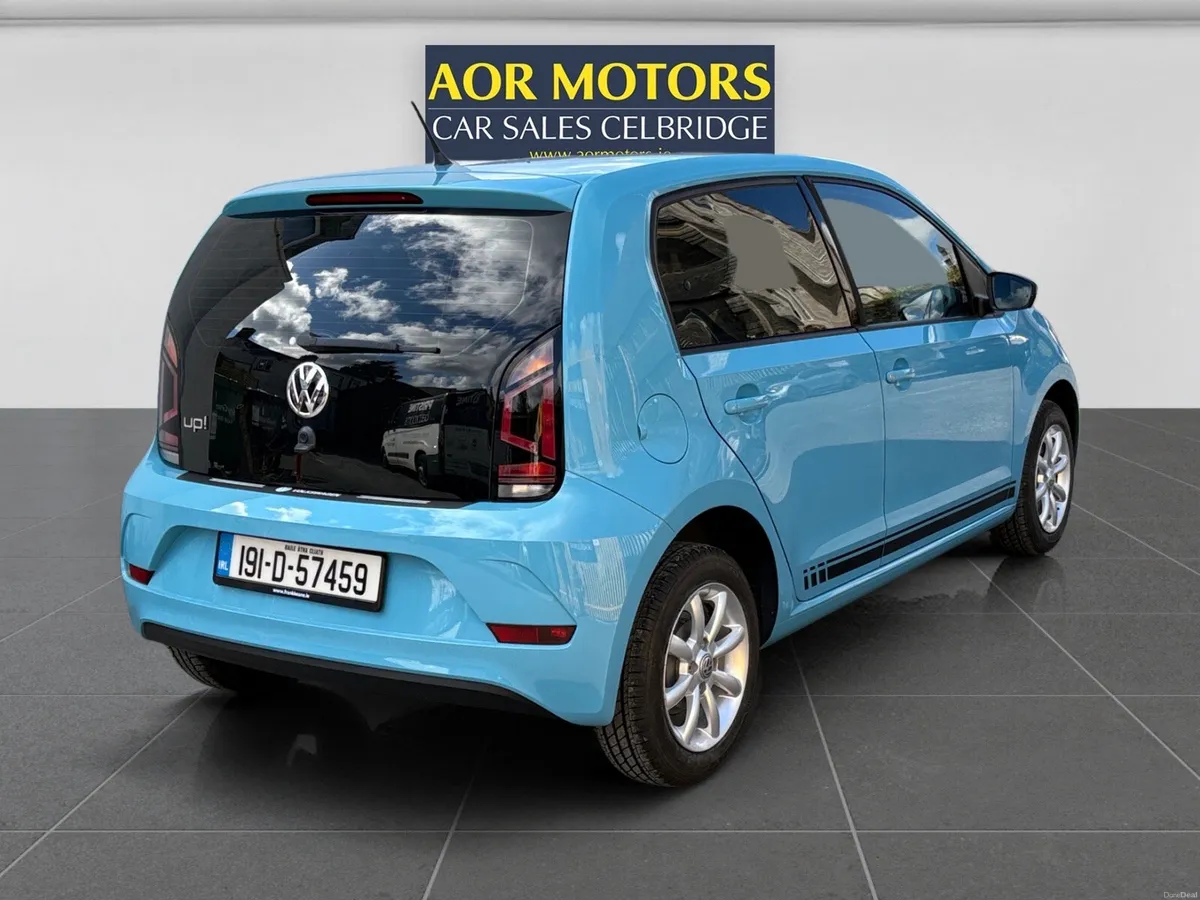 Volkswagen up! 2019 AUTOMATIC - Image 5