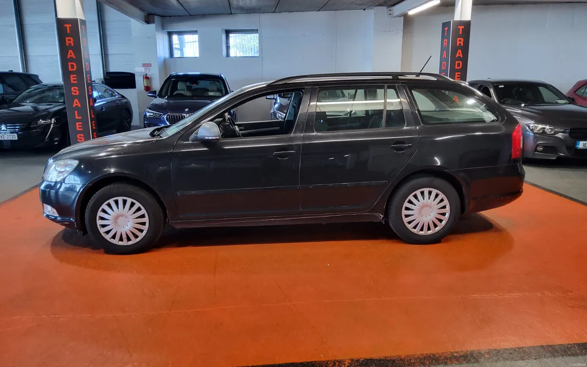 Skoda Octavia 2011 - Image 6