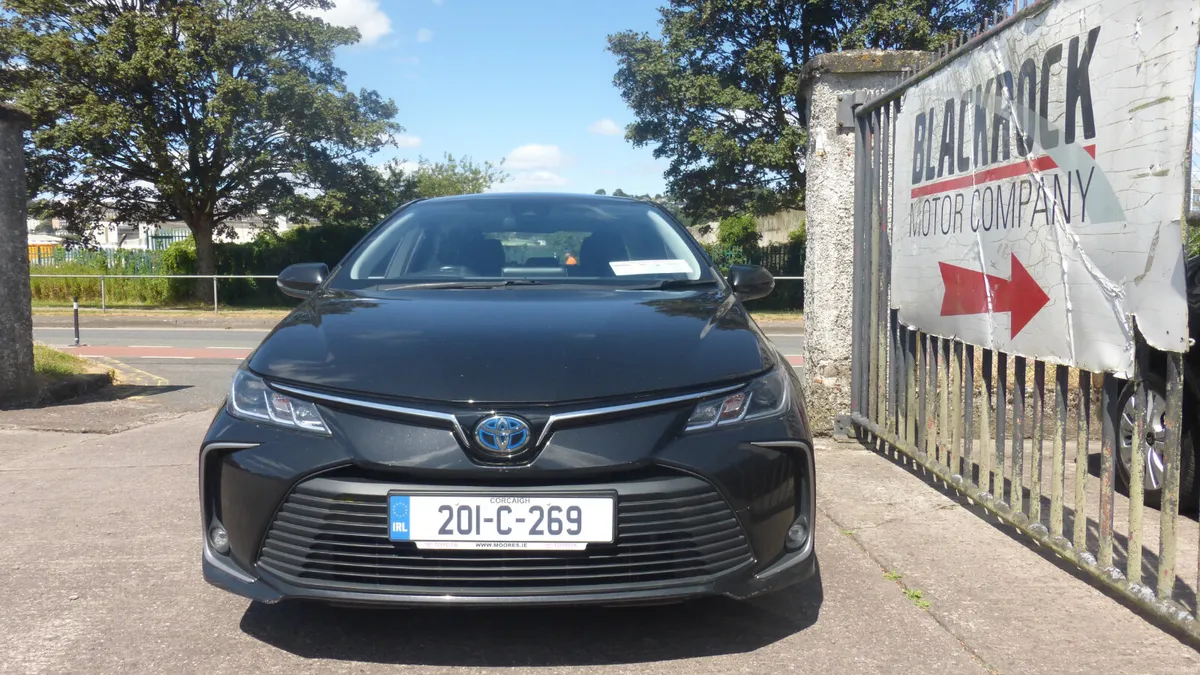 Toyota Corolla 2020 - Image 2