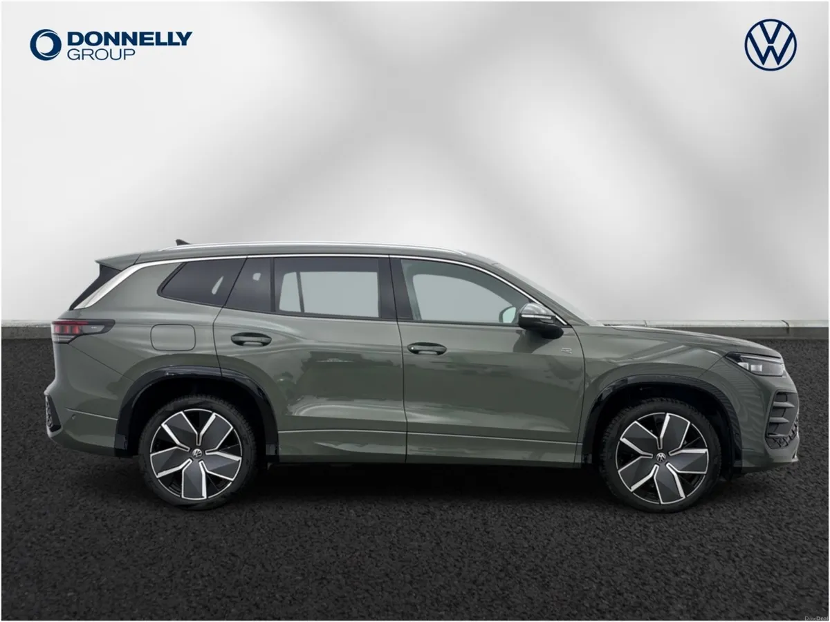 Volkswagen Tayron Diesel Estate R-Line - Image 4