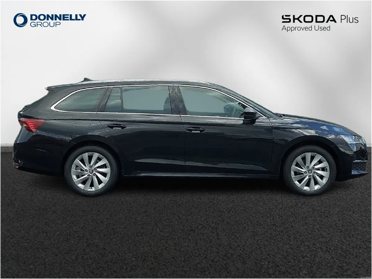 Skoda OCTAVIA Diesel Estate SE L - Image 4