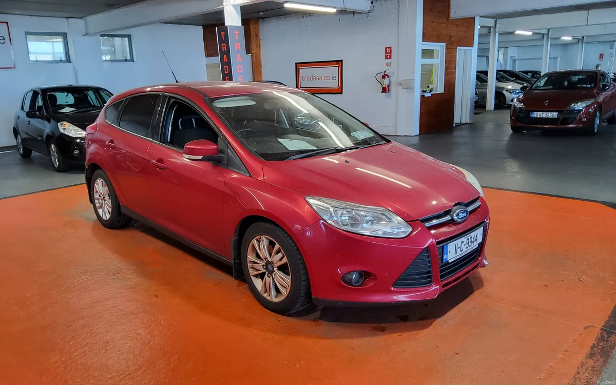 Ford Focus 2011 - Image 1