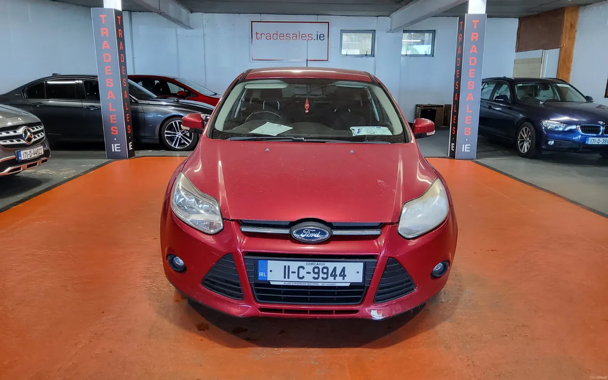 Ford Focus 2011 - Image 2